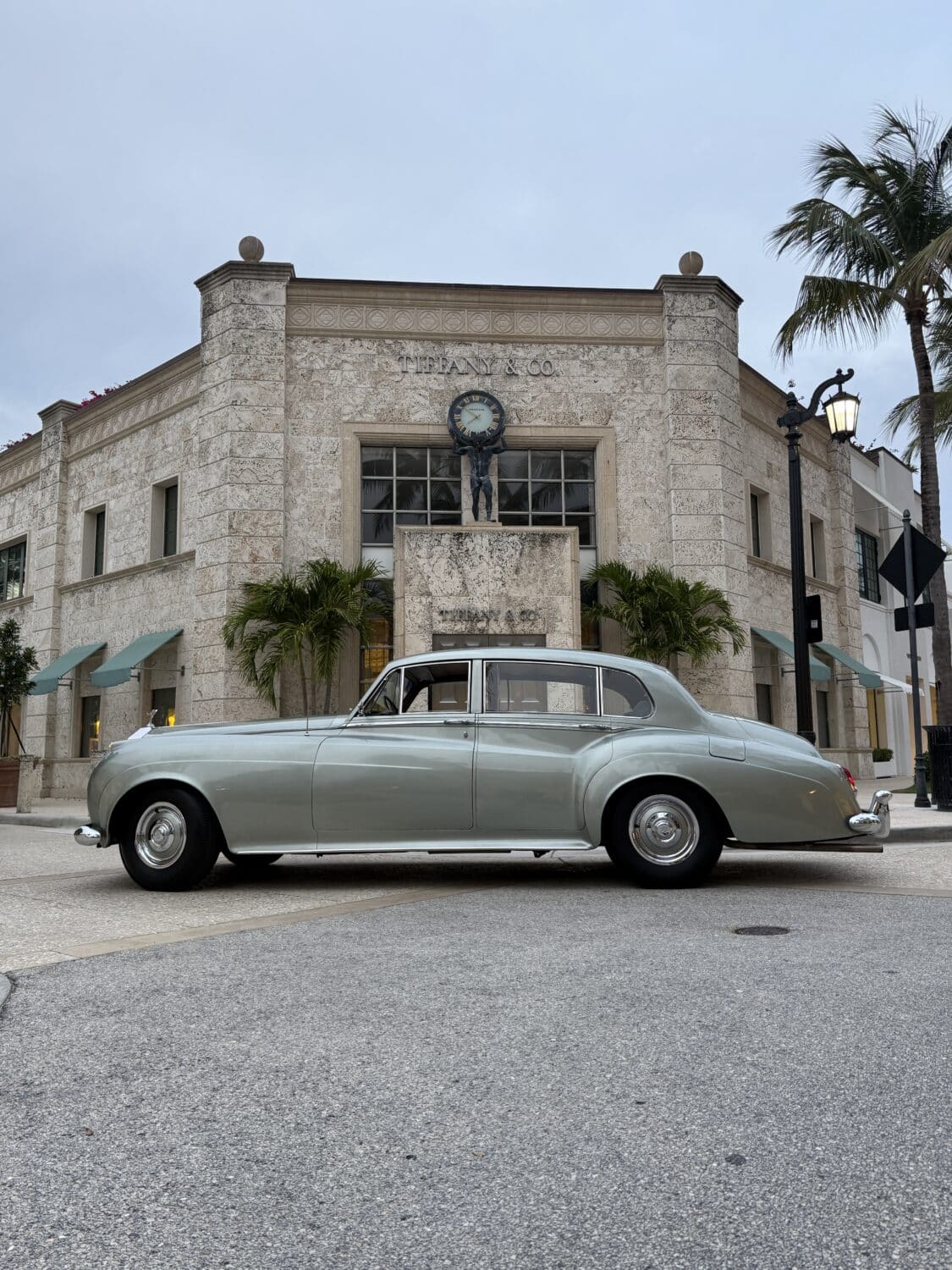 Antique Rolls-Royce in front of Tiffany & Co. in Palm Beach